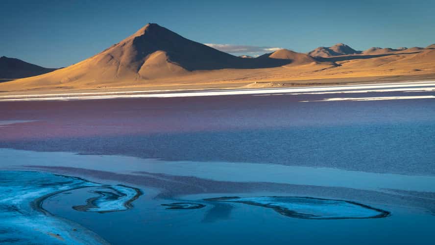 Sunrise at 'laguna colorada'