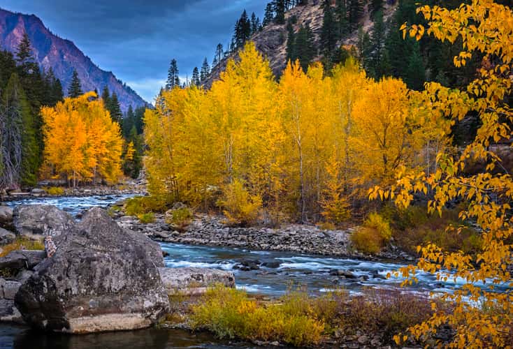 Wenatchee River Colors