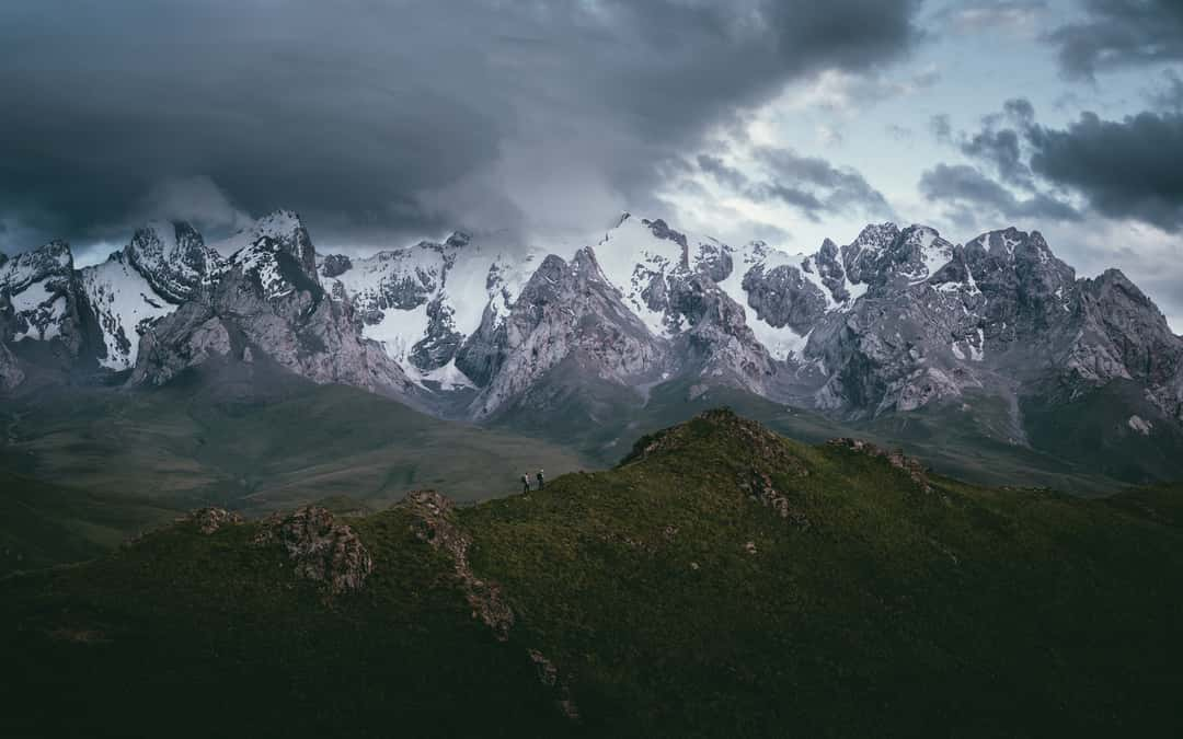 Get the exact geo-position for this spot: South Tian Shan Mountain Range, Rajons At-Baschy