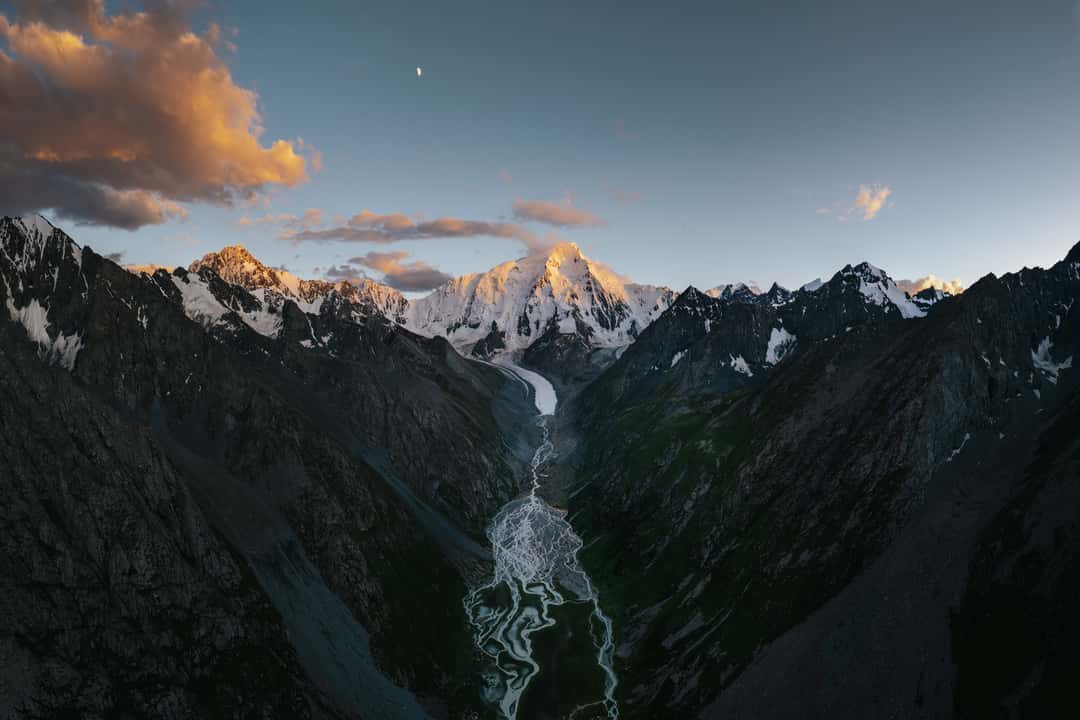 Get the exact geo-position for this spot: View to Ontor Glacier and Karakol Peak