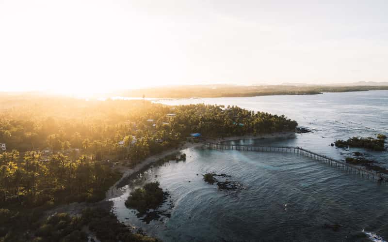 Cloud 9 Reef and Shoreline