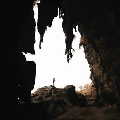 Degub Cave, Yemen