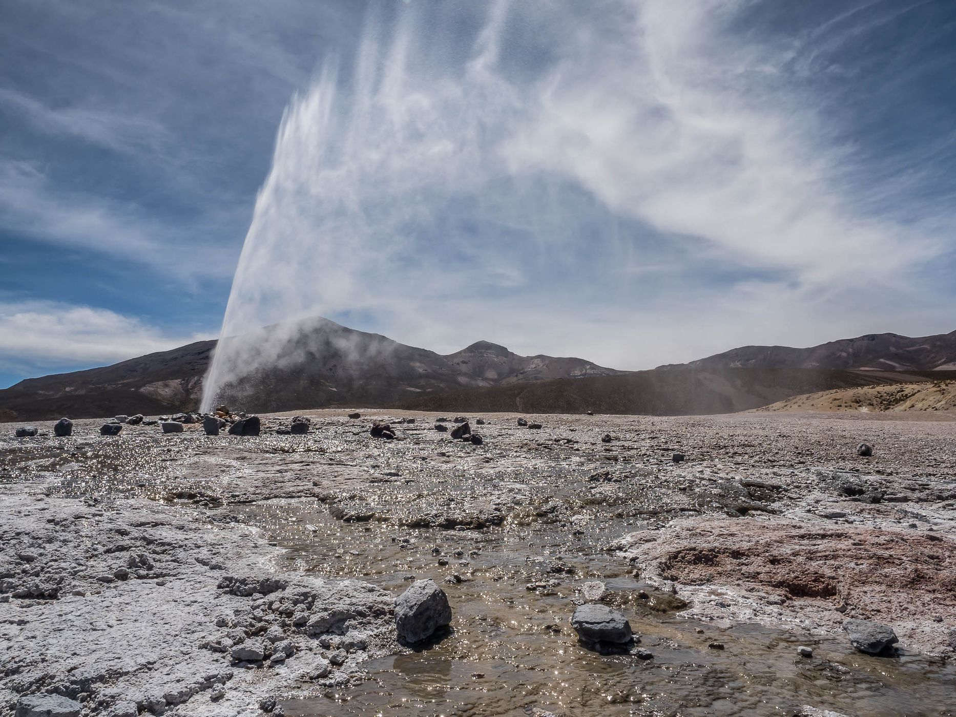 Geyser de Puchuldiza, Chile