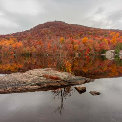 Hessian Lake, USA