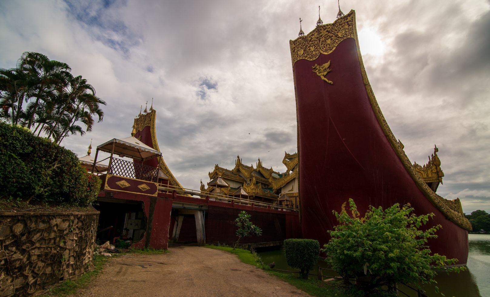 Lago Kandawgyi, Myanmar