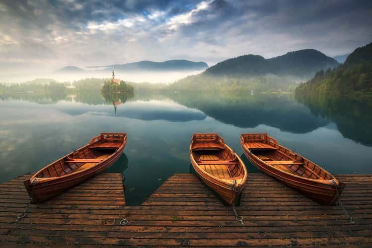Rowing boat jetty