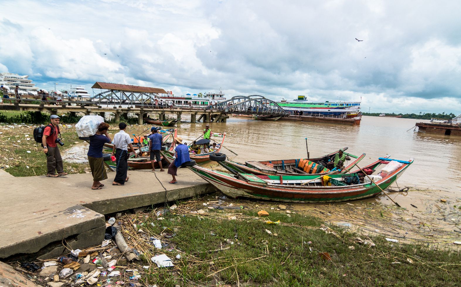 Porto di Yangon, Myanmar