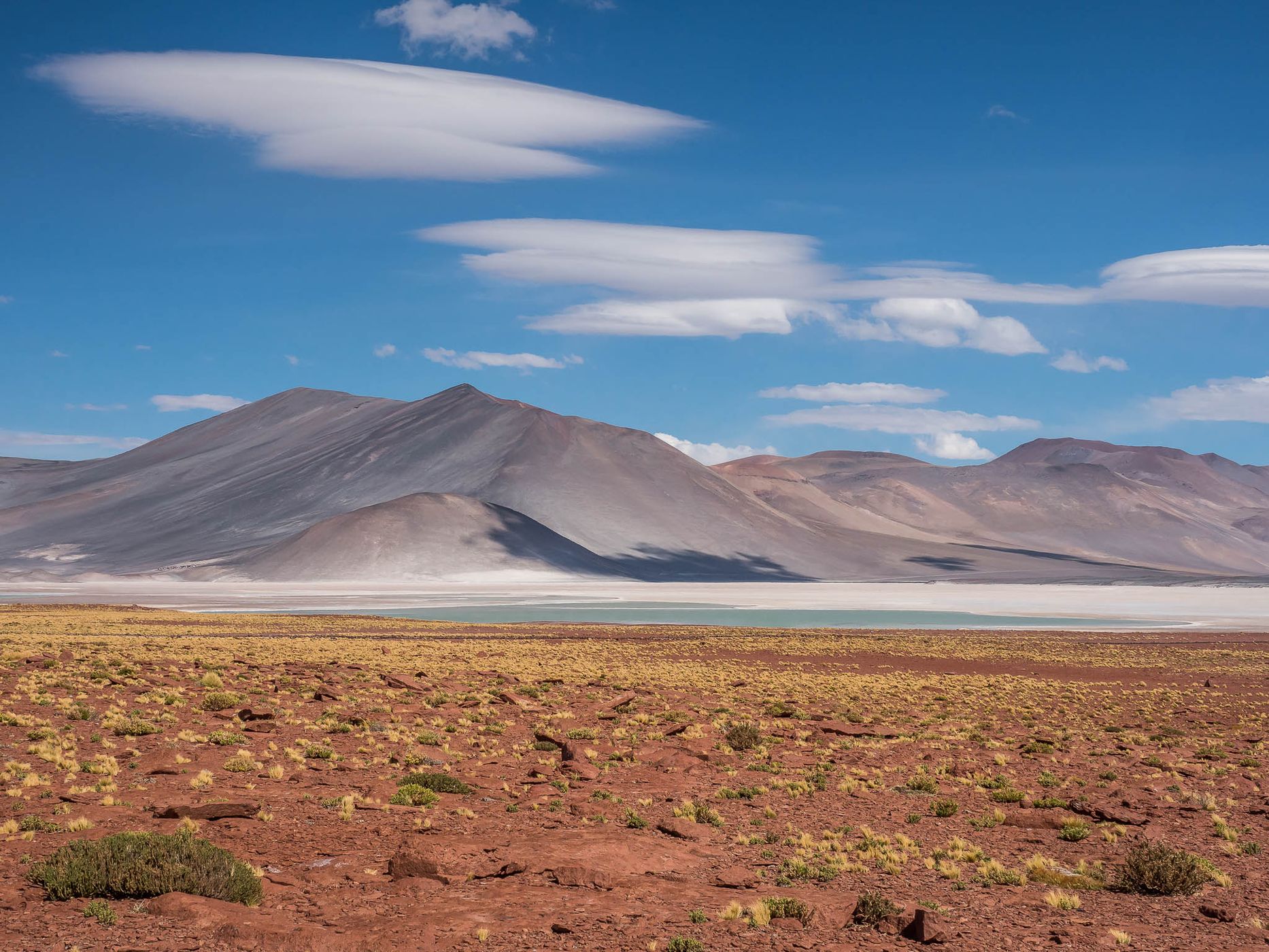 Salar de Aguas Calientes Sur (Piedras Rojas), Chile