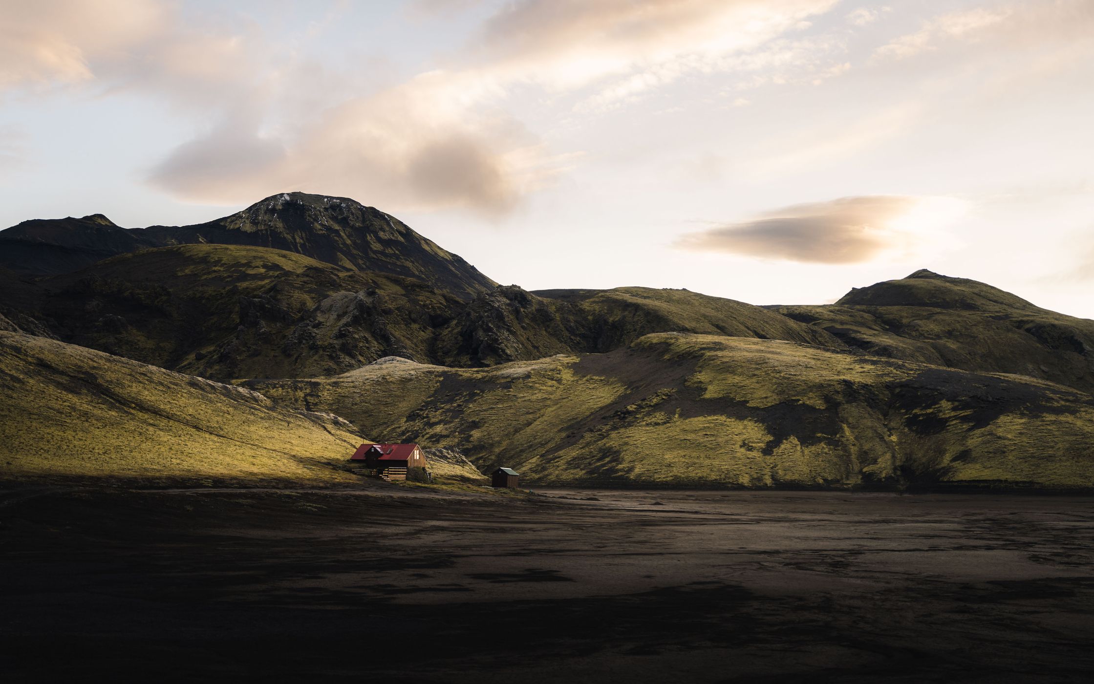 Sveinstindur hut, Iceland