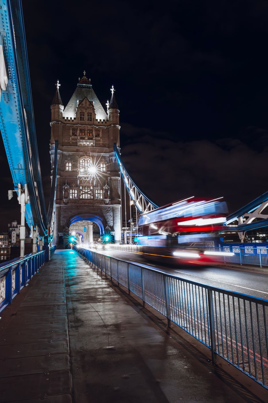 Traffic on the Tower Bridge, London, United Kingdom