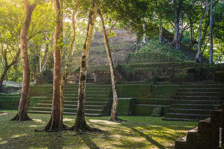 Cahal Pech Archaelogical Reserve