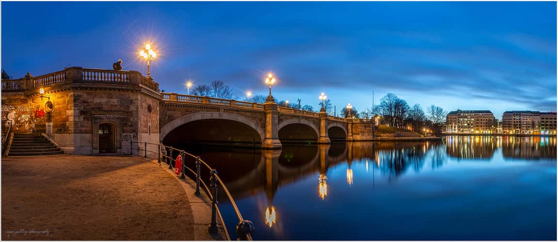 Lombardsbridge, Hamburg