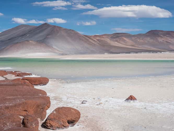 Salar de Aguas Calientes Sur (Piedras Rojas)