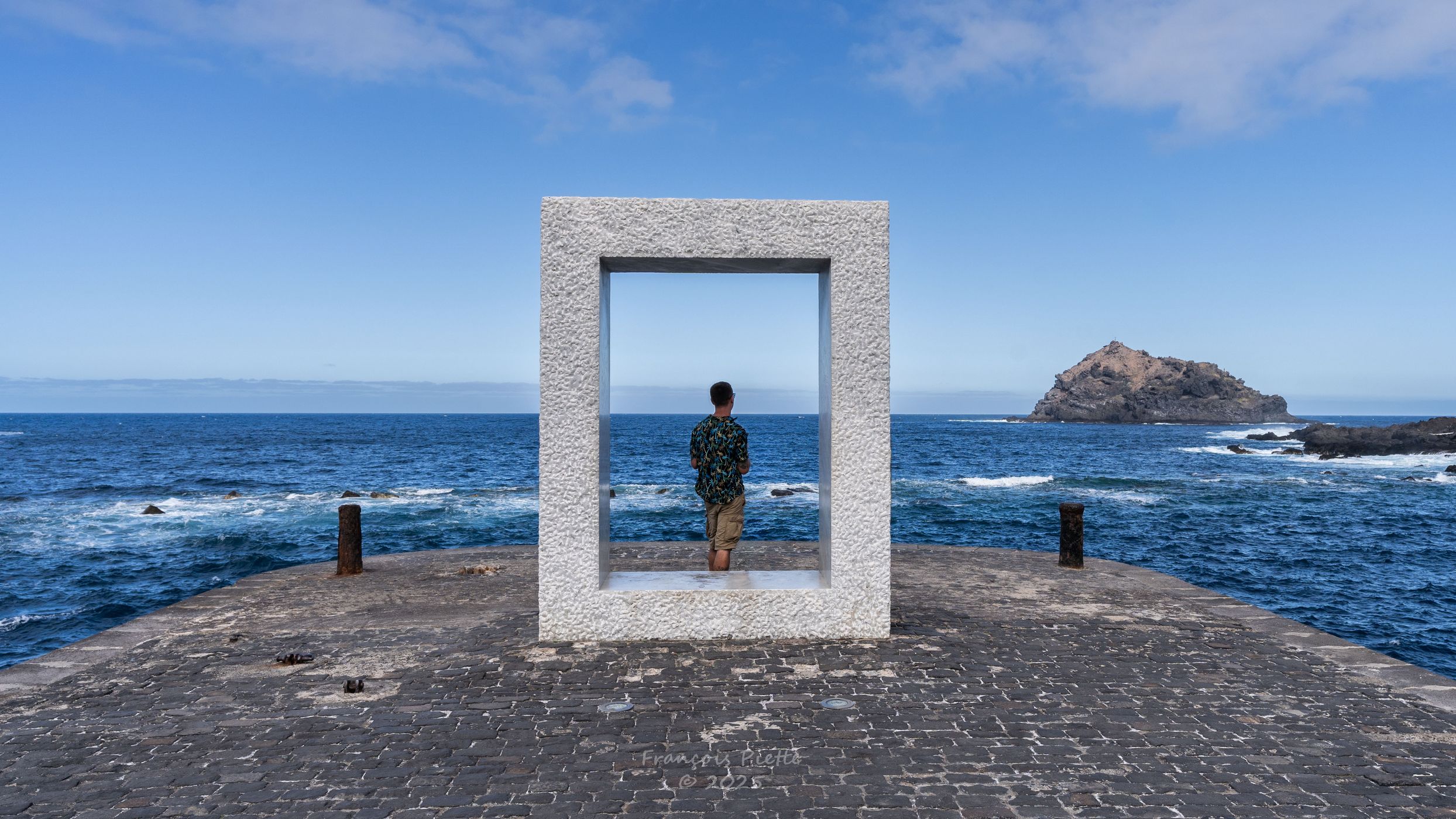 Tensei Tenmoky - Punta del Muelle at Garachico, Spain