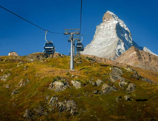View of Matterhorn from Gondola, Trockener Steg