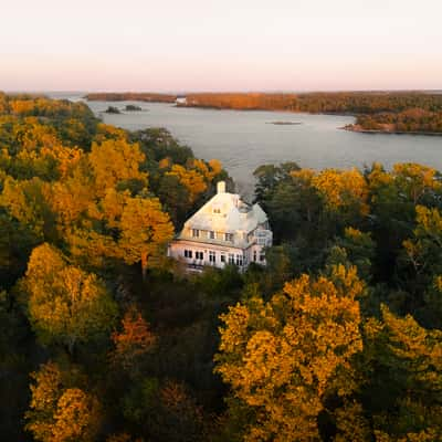 White House on Idöborg, Sweden