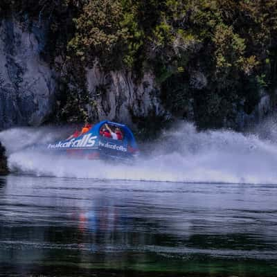 360 jet boat, Hukafalls, Taupo, North Island, New Zealand