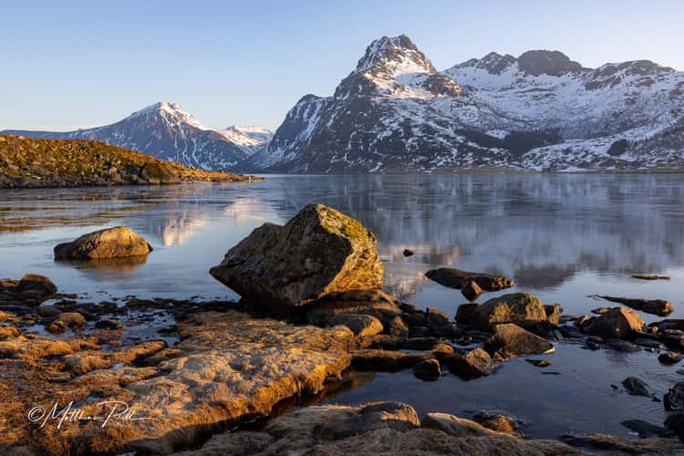 Flakstadpollen Mountain View