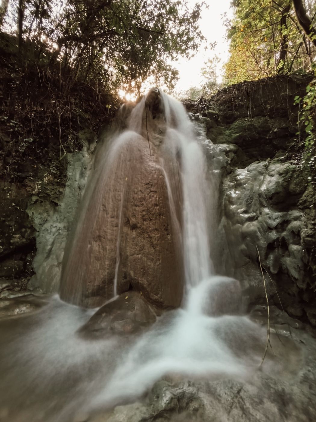 Praia do cabedelo e cascata de quiaios, Portugal