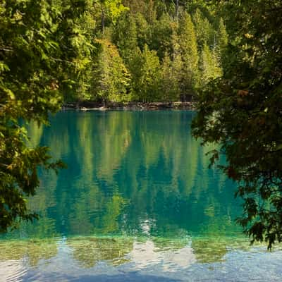 Round Lake - Green Lakes State Park, USA