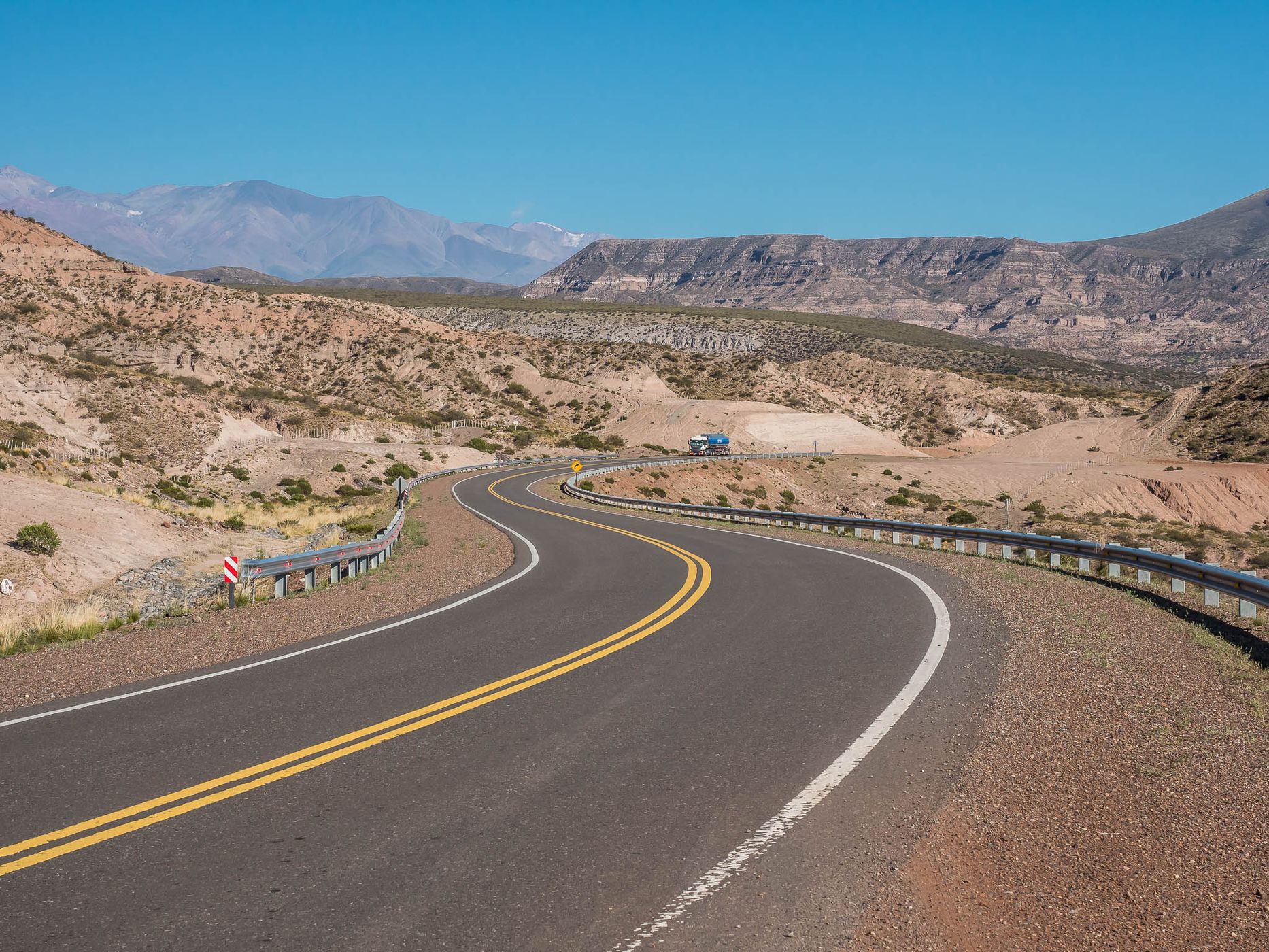 Ruta Naconal 40 crossing Rio Diamante, Argentina
