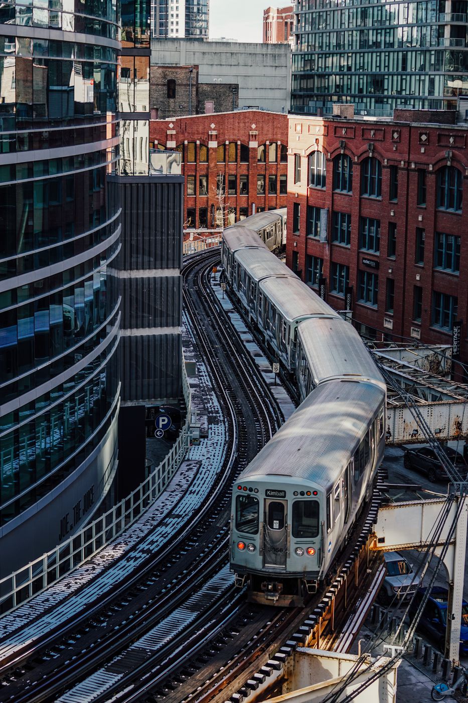 Train from Wells Kinzie Garage, Chicago, USA