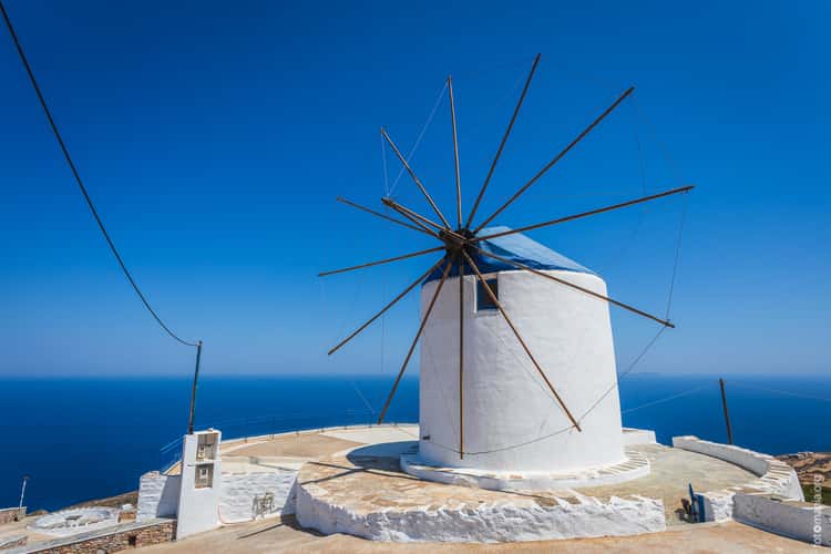 Windmills of Artemonas village