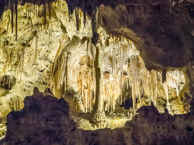 Carlsbad caverns