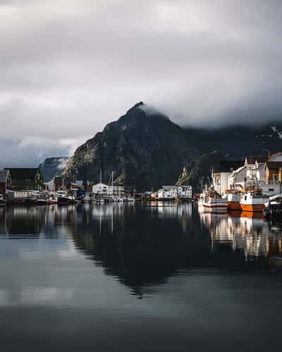 Classic harbour view of Henningsvær