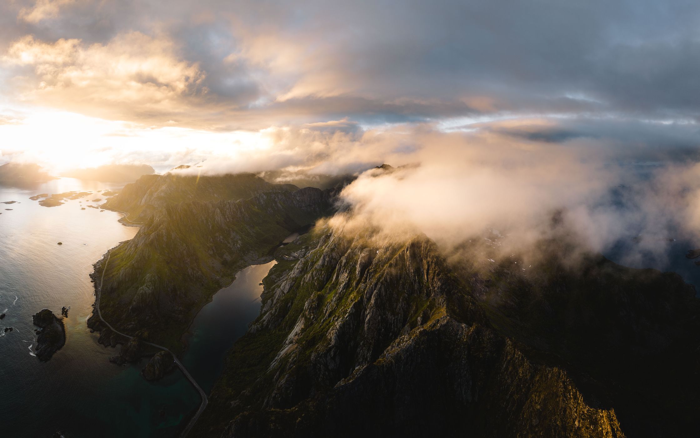 Festvagtinden Mountainrange, Norway