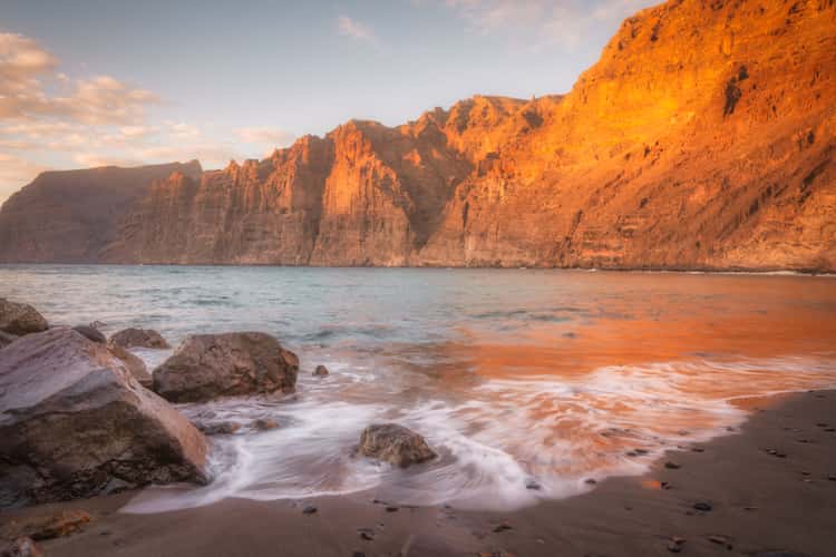 Los Gigantes