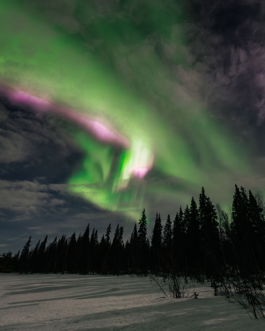 Northern lights at Akanjärvi lake, Levi, Finland