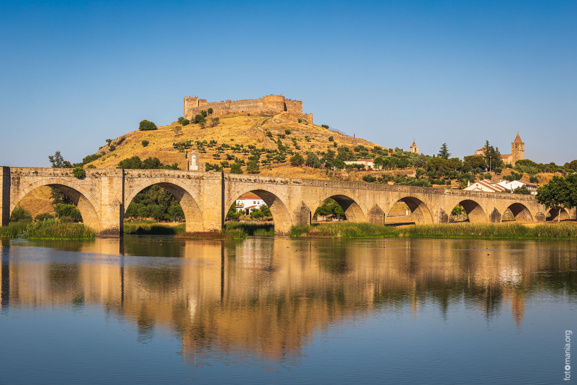 View to the bridge an castle of Medellín town, Spain