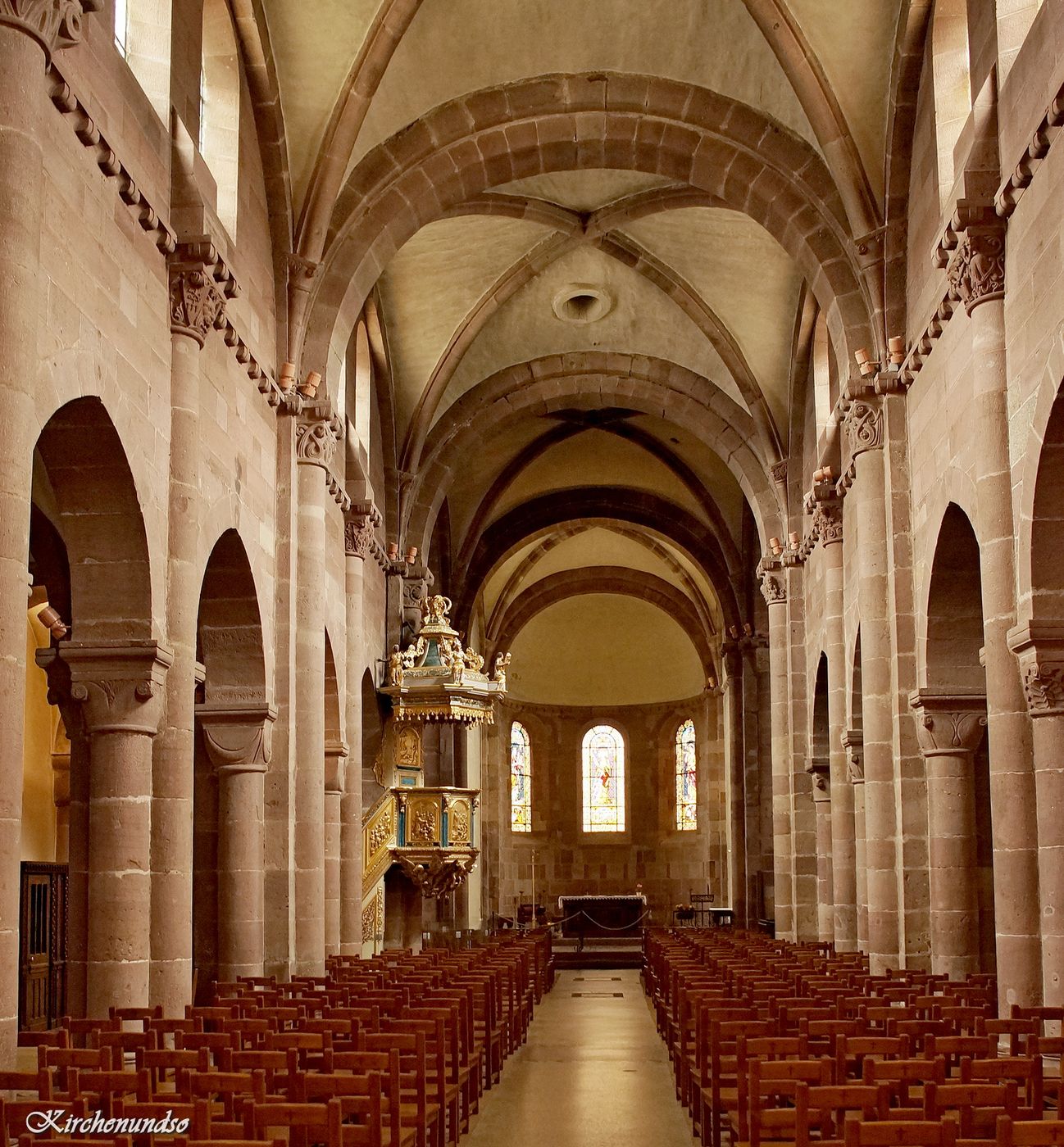 Eglise Sainte-Foy interior, France