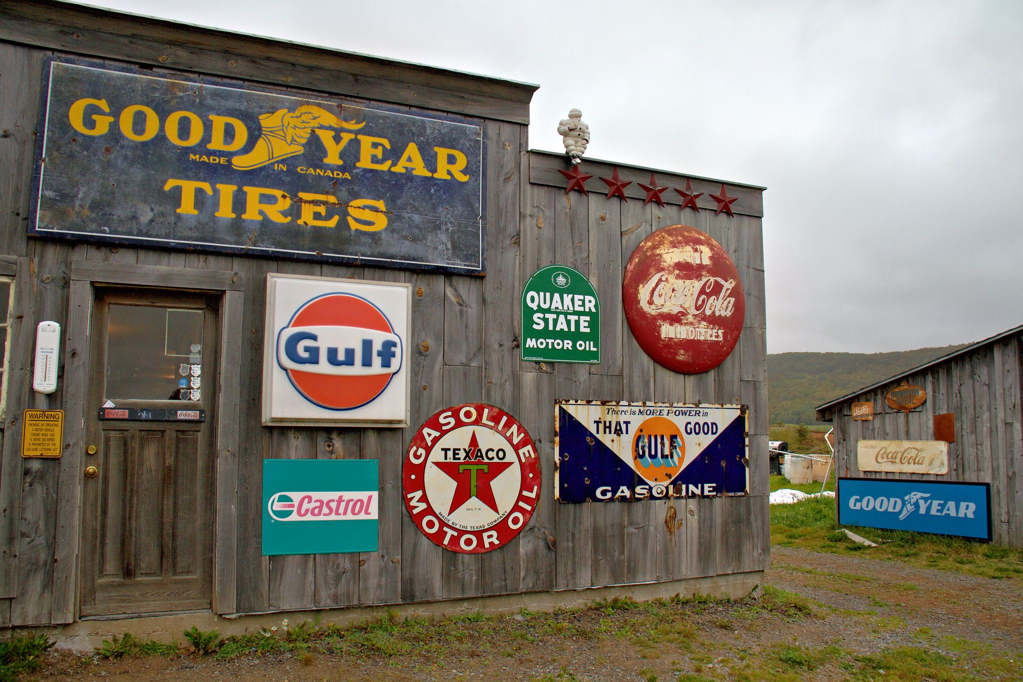 HILTZ AUTO CO., Canada