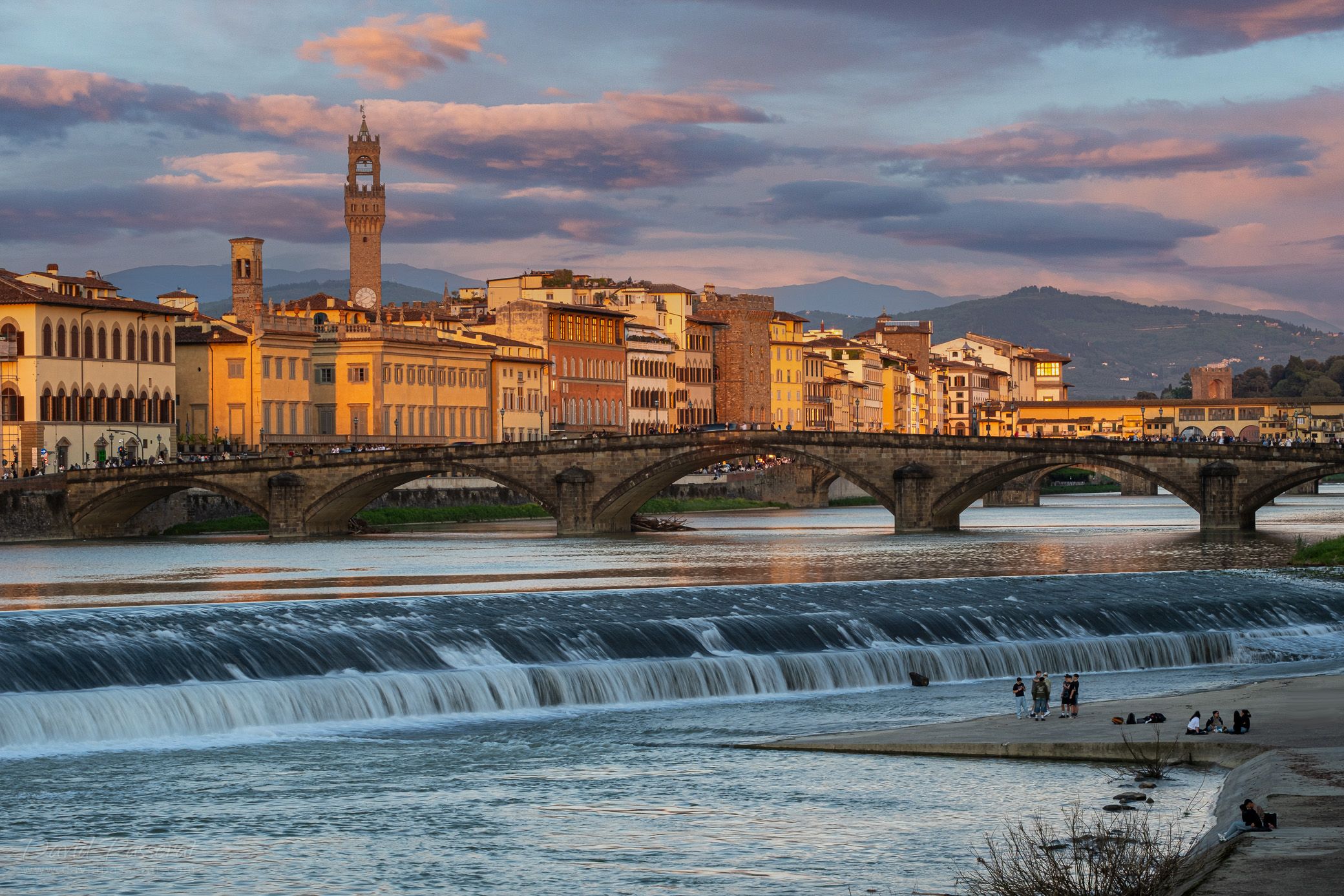 Palazzo Vecchio from Amerigo Vespucci bridge, Italy