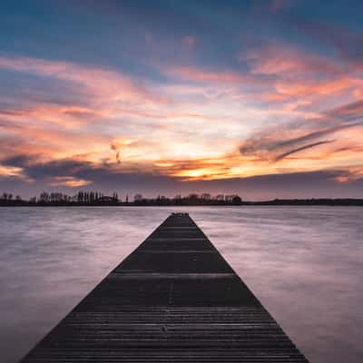 Pier Valkenburgse Meer, Netherlands
