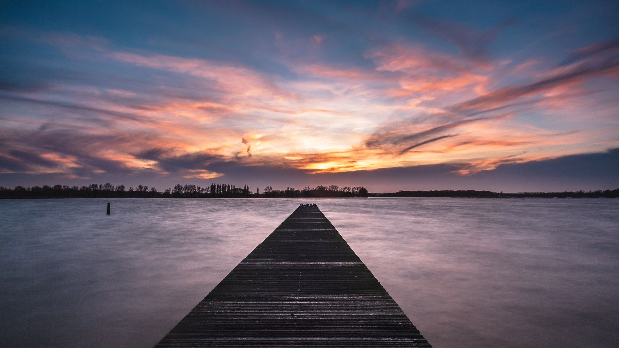 Pier Valkenburgse Meer, Netherlands