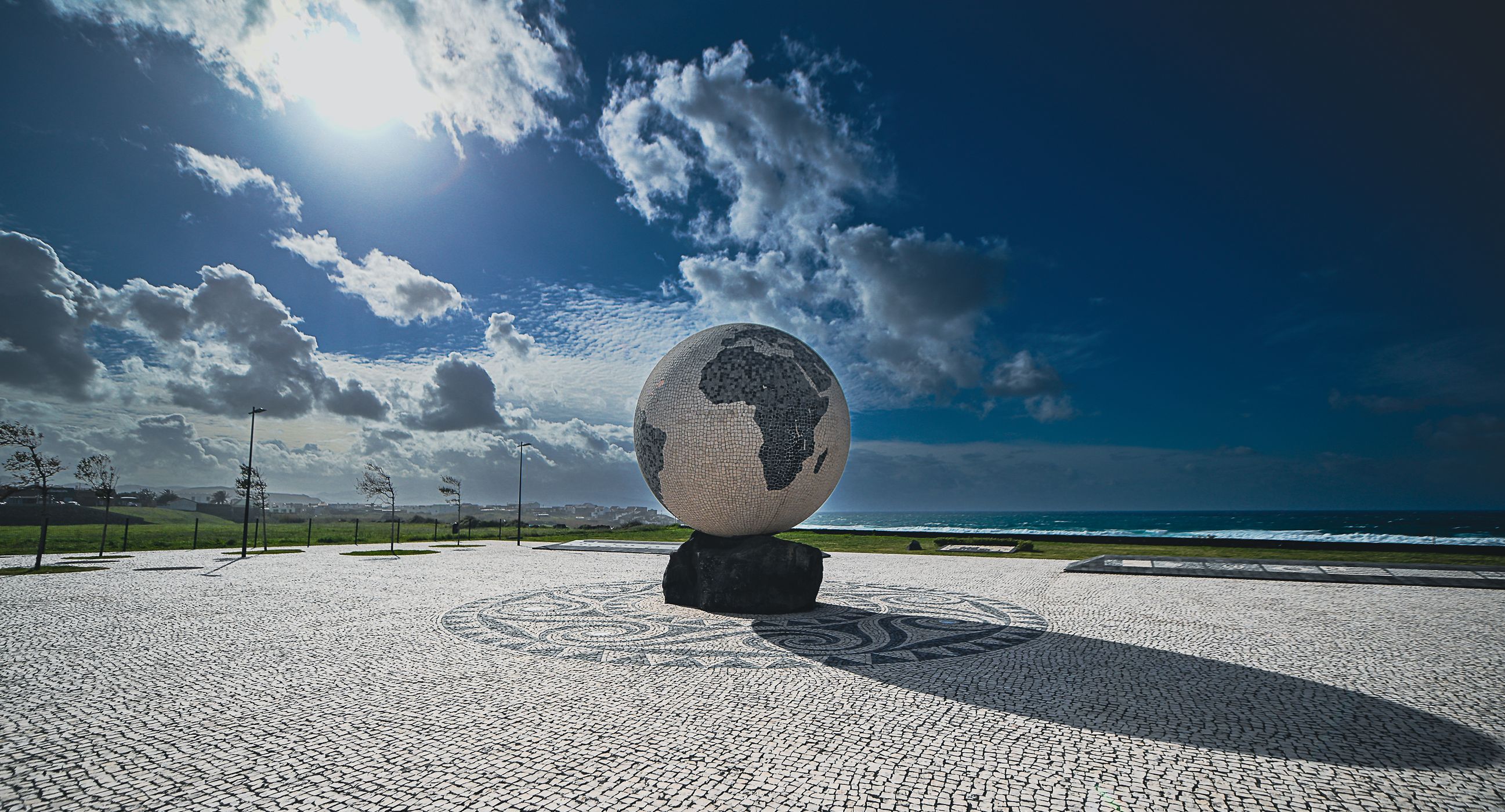 Praça do Emigrante, Portugal