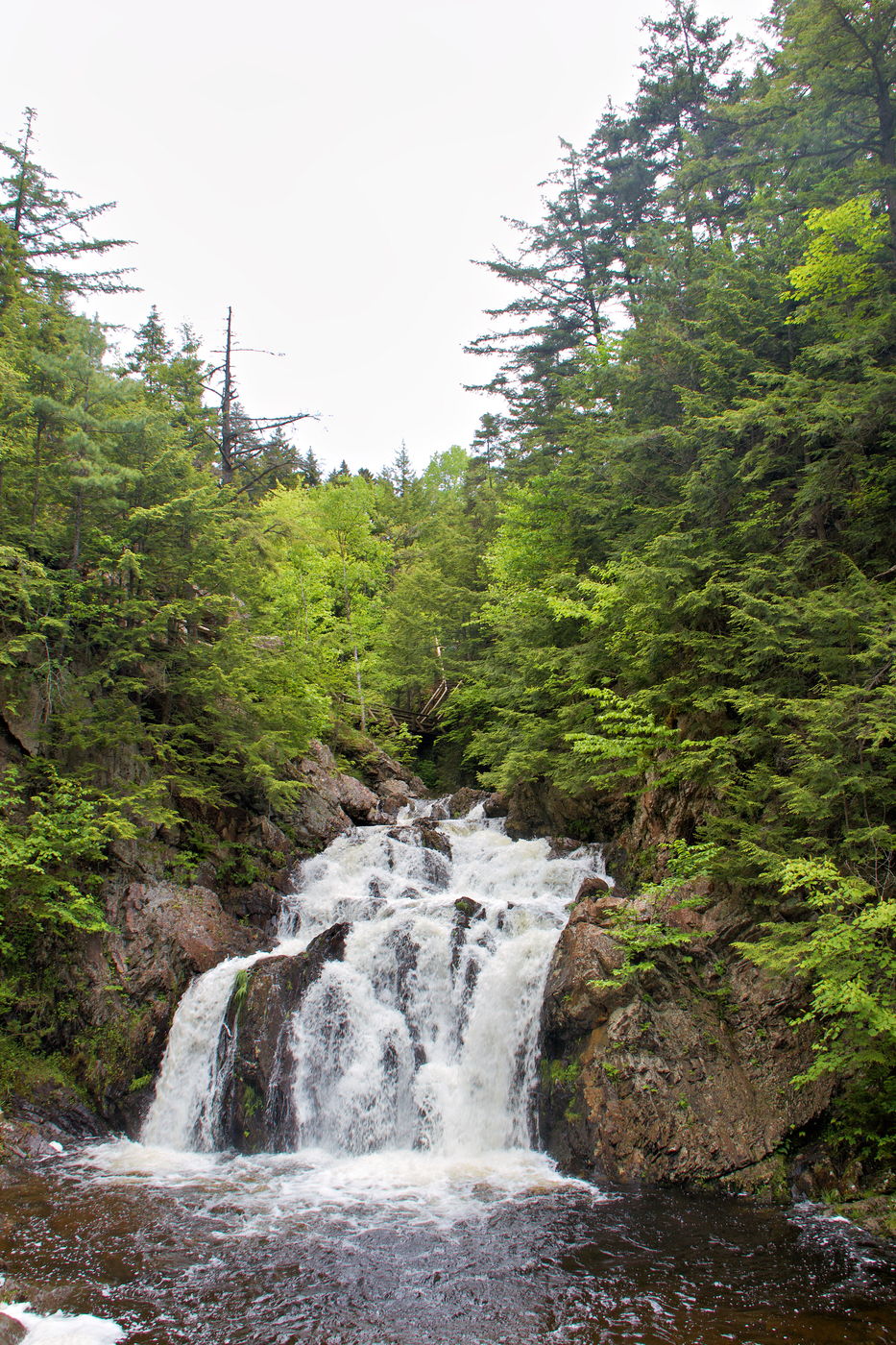 Waddell Falls, Canada