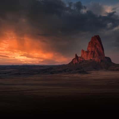Agathla Peak, USA