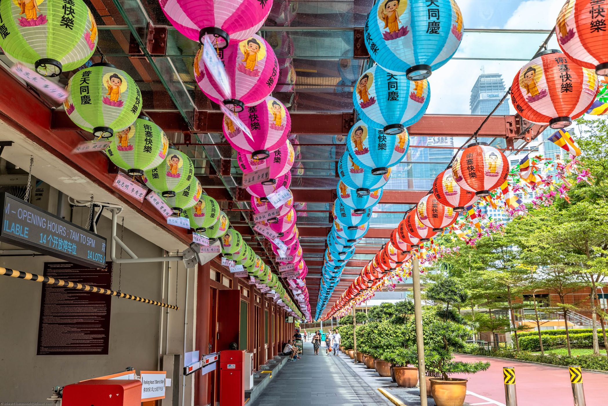 Buddha Tooth Temple, Singapore