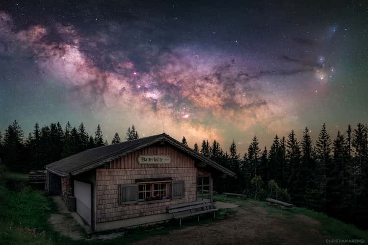 Cabin with Milky Way View