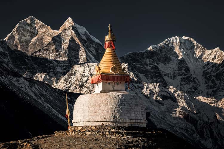 Dingboche Stupa