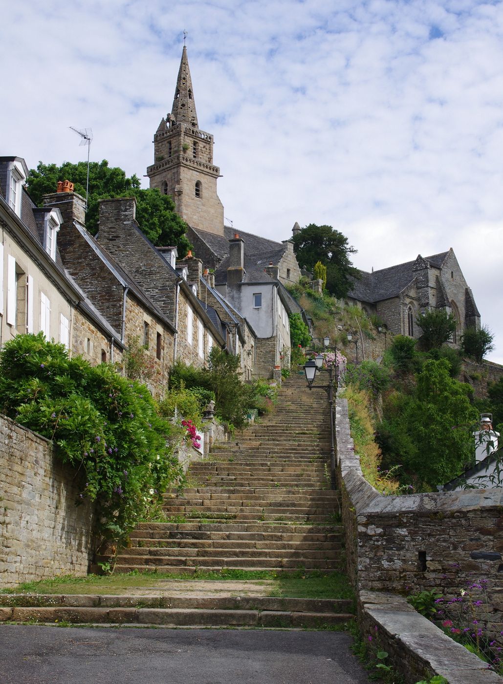 Eglise de la Sainte-Trinité de Brelevenez, France
