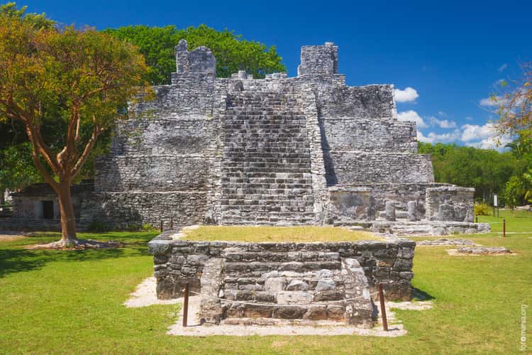 El Castillo, main structure of El Meco ruins