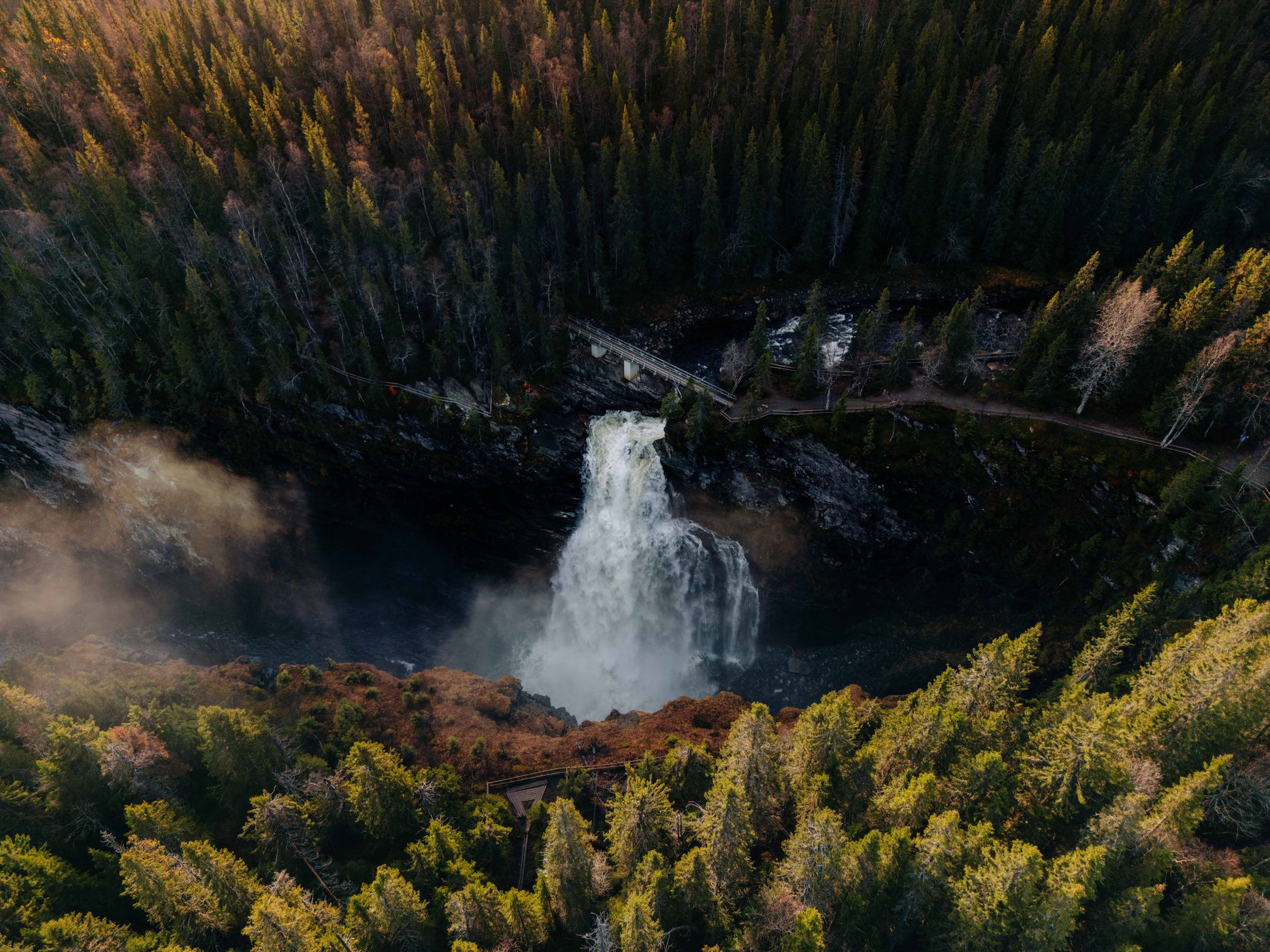 Hällingsåfallet, Sweden