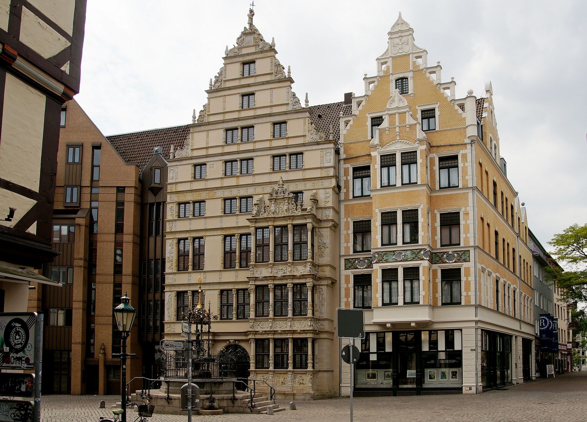 Holzmarkt mit Leibnizhaus, Germany