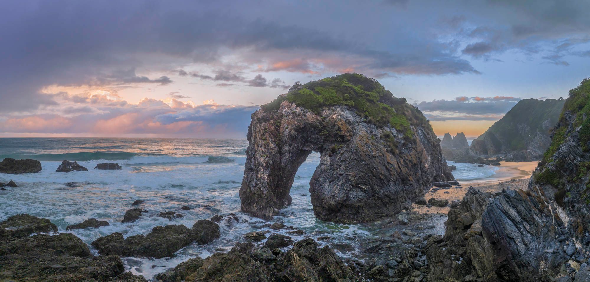 Horse Head Rock, Camel Rock & Blue Pool, Australia
