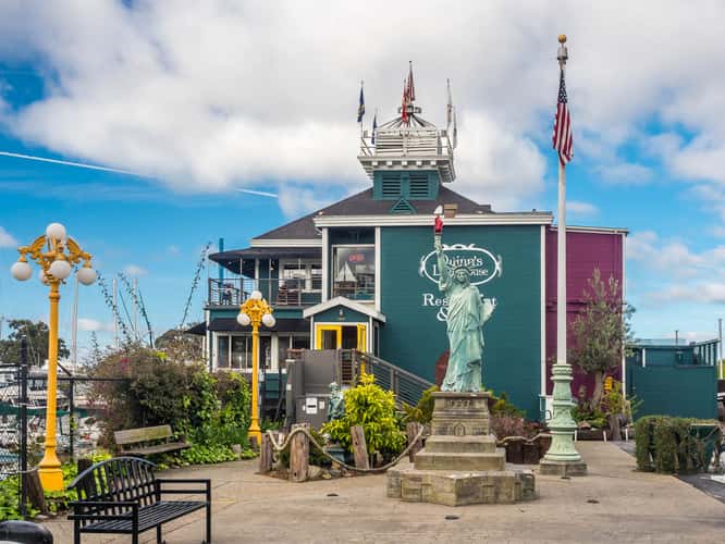 Oakland Harbor Light